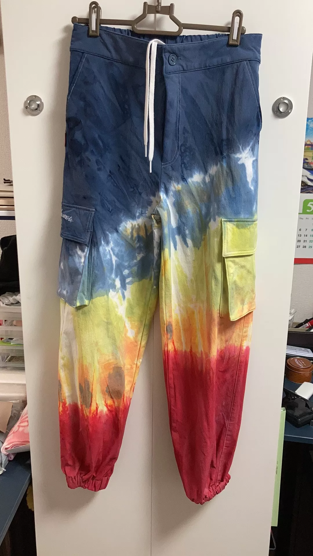 最近のアパレル小ロットオリジナル商品タイダイパンツ