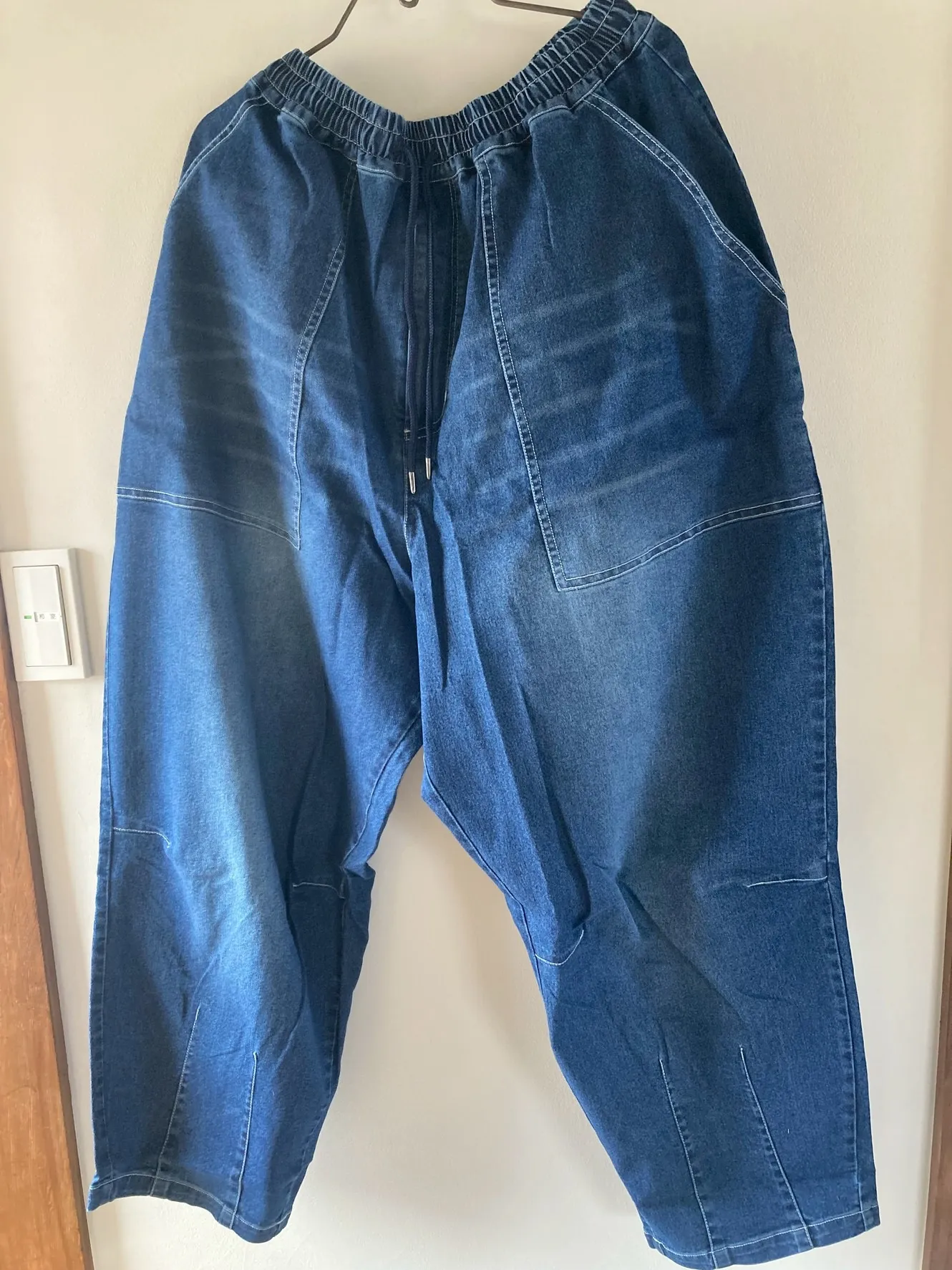 メンズデニムワイドパンツ、ハーフパンツのオリジナルデザイン、小ロット生産、OEM生産