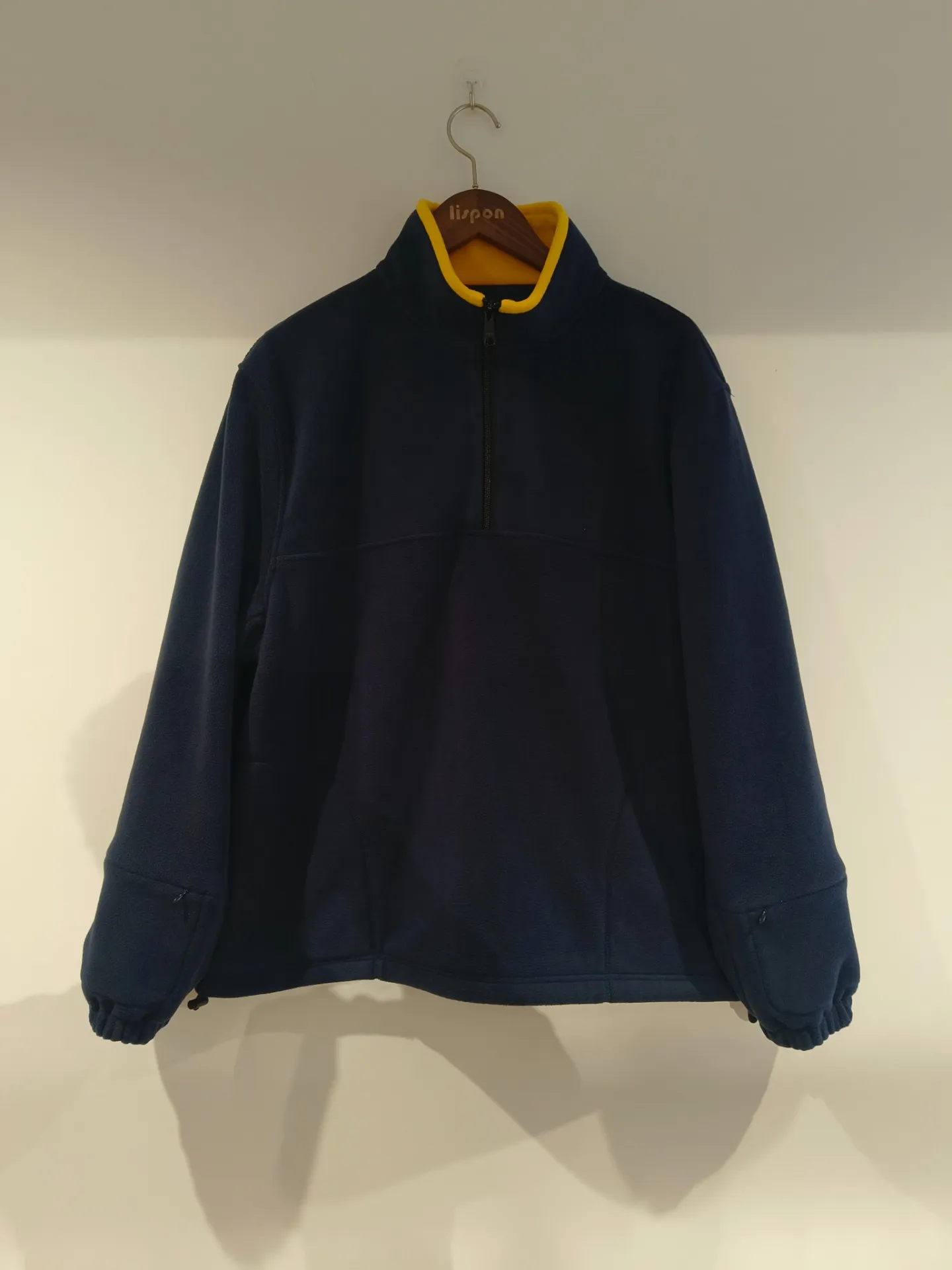 オリジナルデザインで小ロットOEM生産、ジャケット