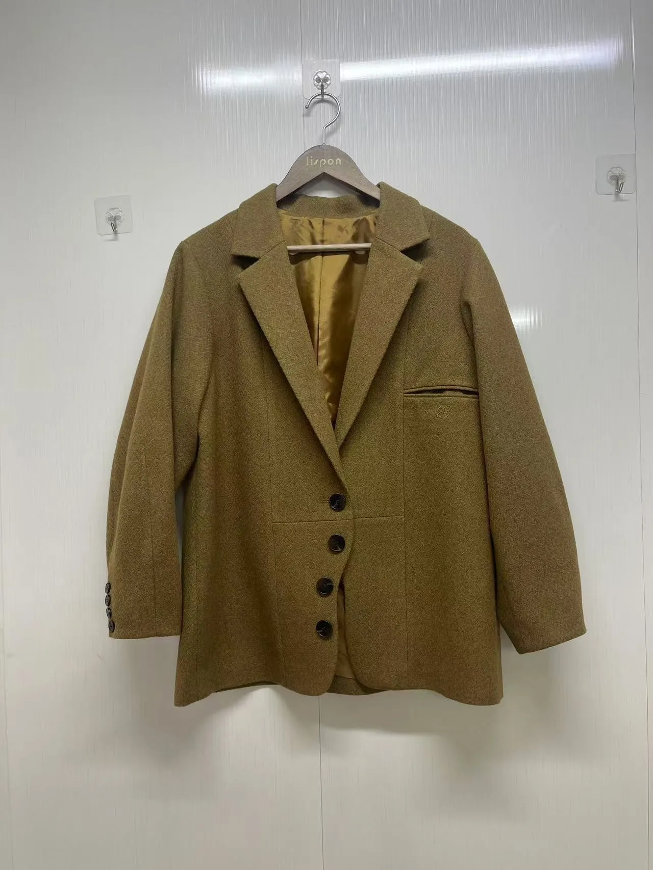 ジャケット、パンツ、コートなどオリジナルでOEM生産、小ロット生産