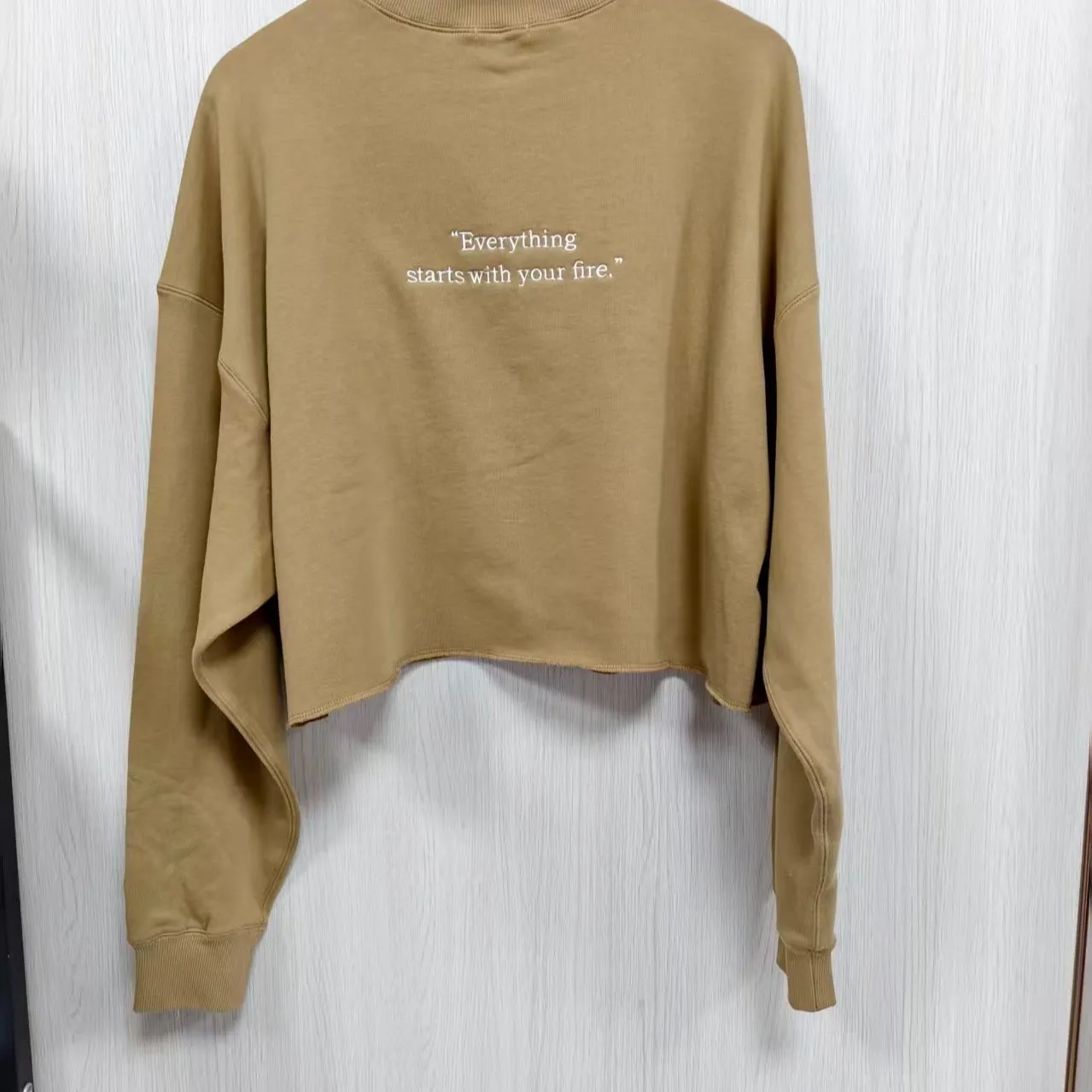 このデザイントレーナーは、小ロットOEM生産にて作られており...