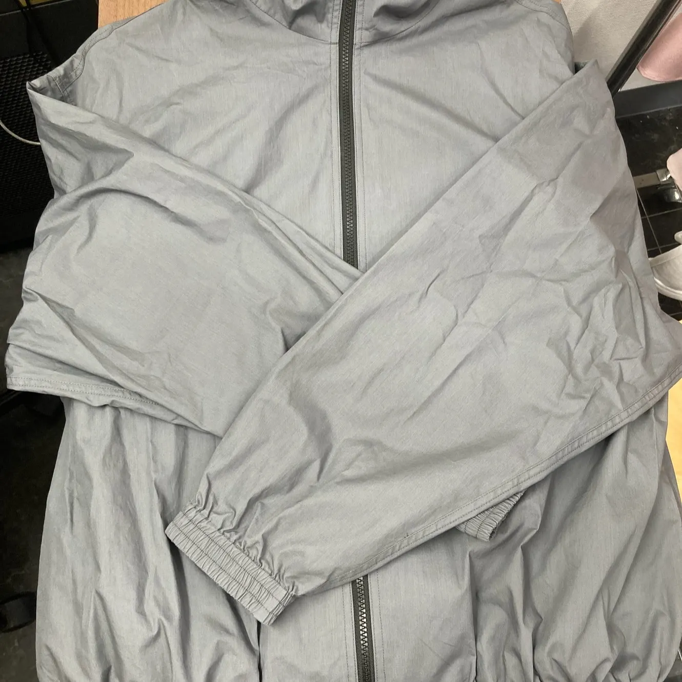 カジュアルシャツ、トップスジャケットの生産です。